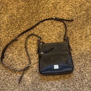 Dooney & Bourke Elegant Black Crossbody Bag